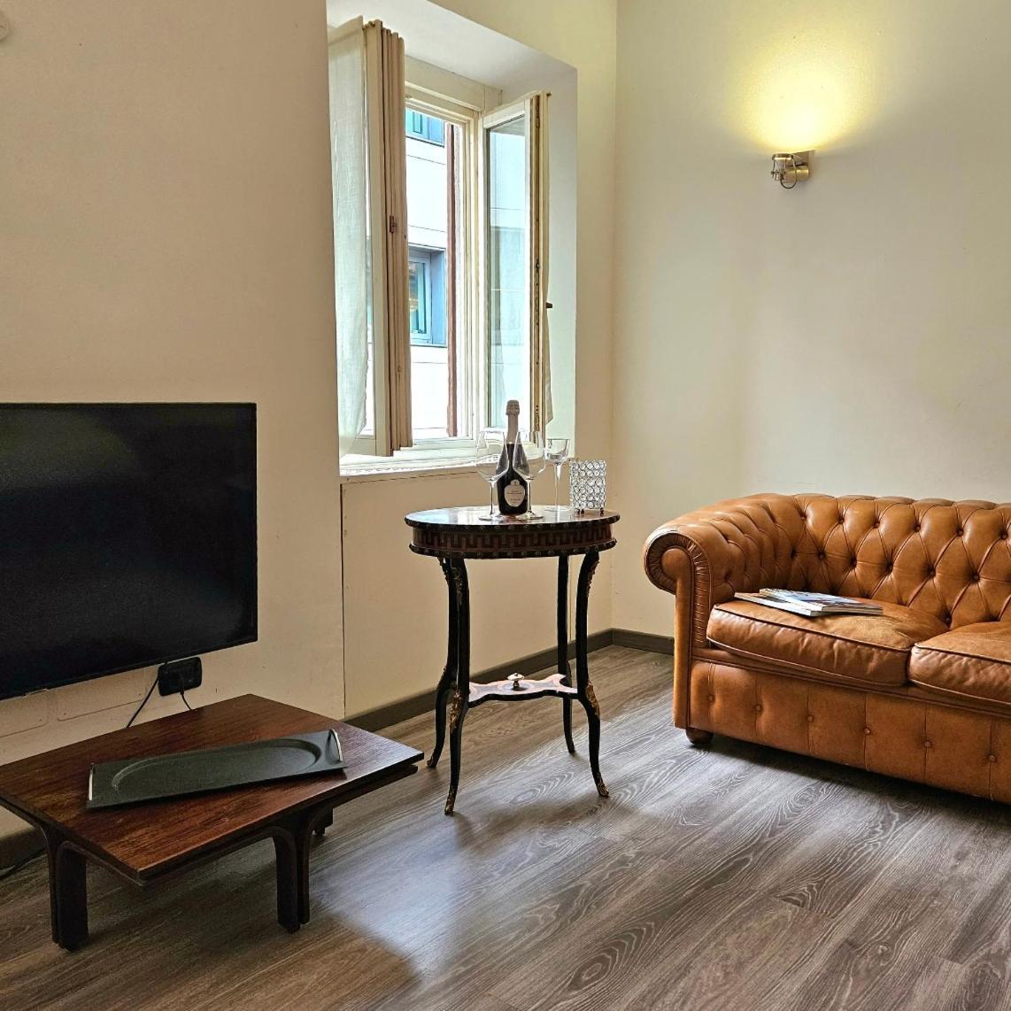 Heart Of Brera Apartment Milan Bagian luar foto