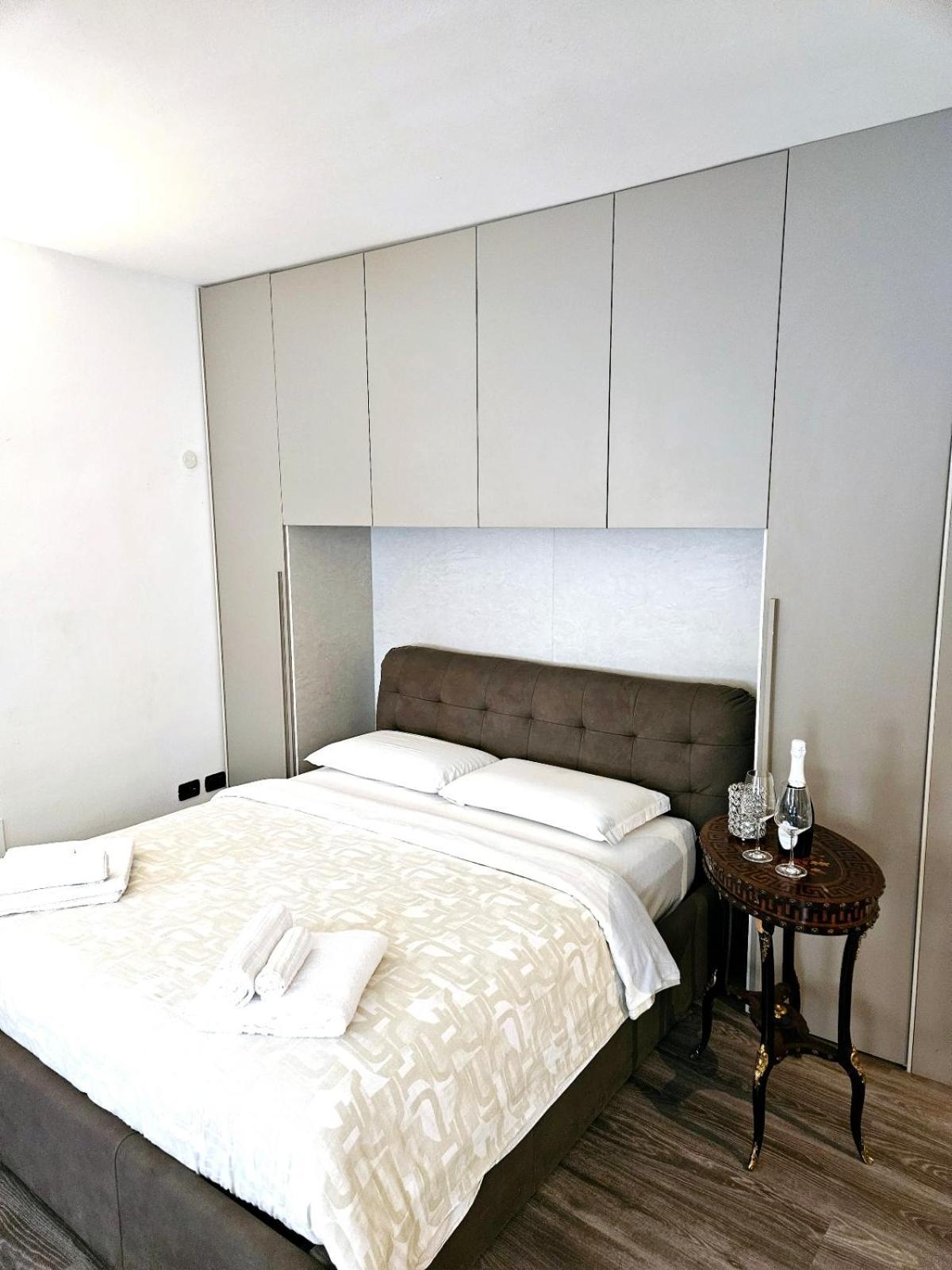 Heart Of Brera Apartment Milan Bagian luar foto